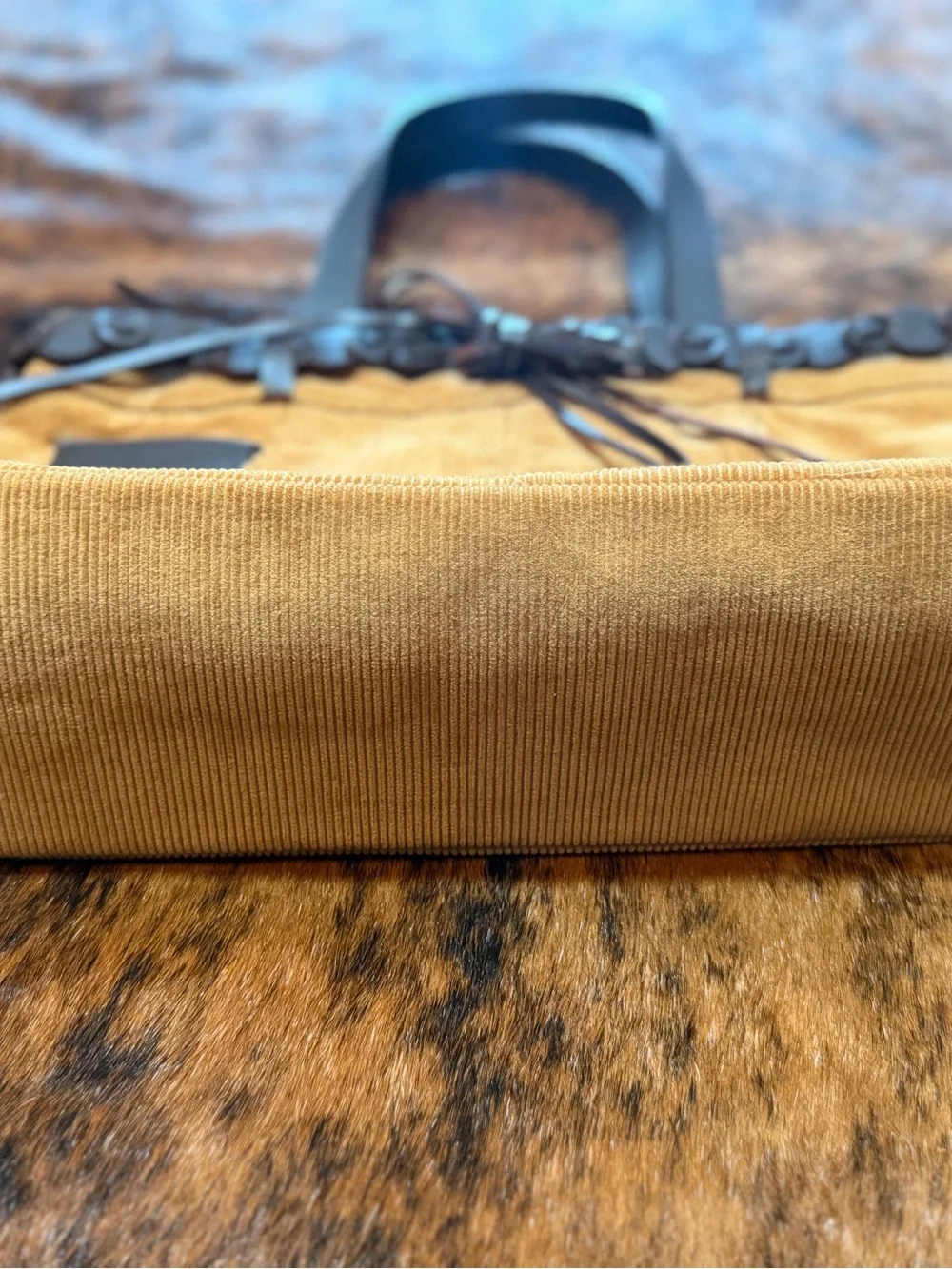 Sant Mario’s stylish mustard